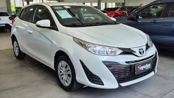 TOYOTA YARIS 1.3 16V FLEX XL LIVE MULTIDRIVE